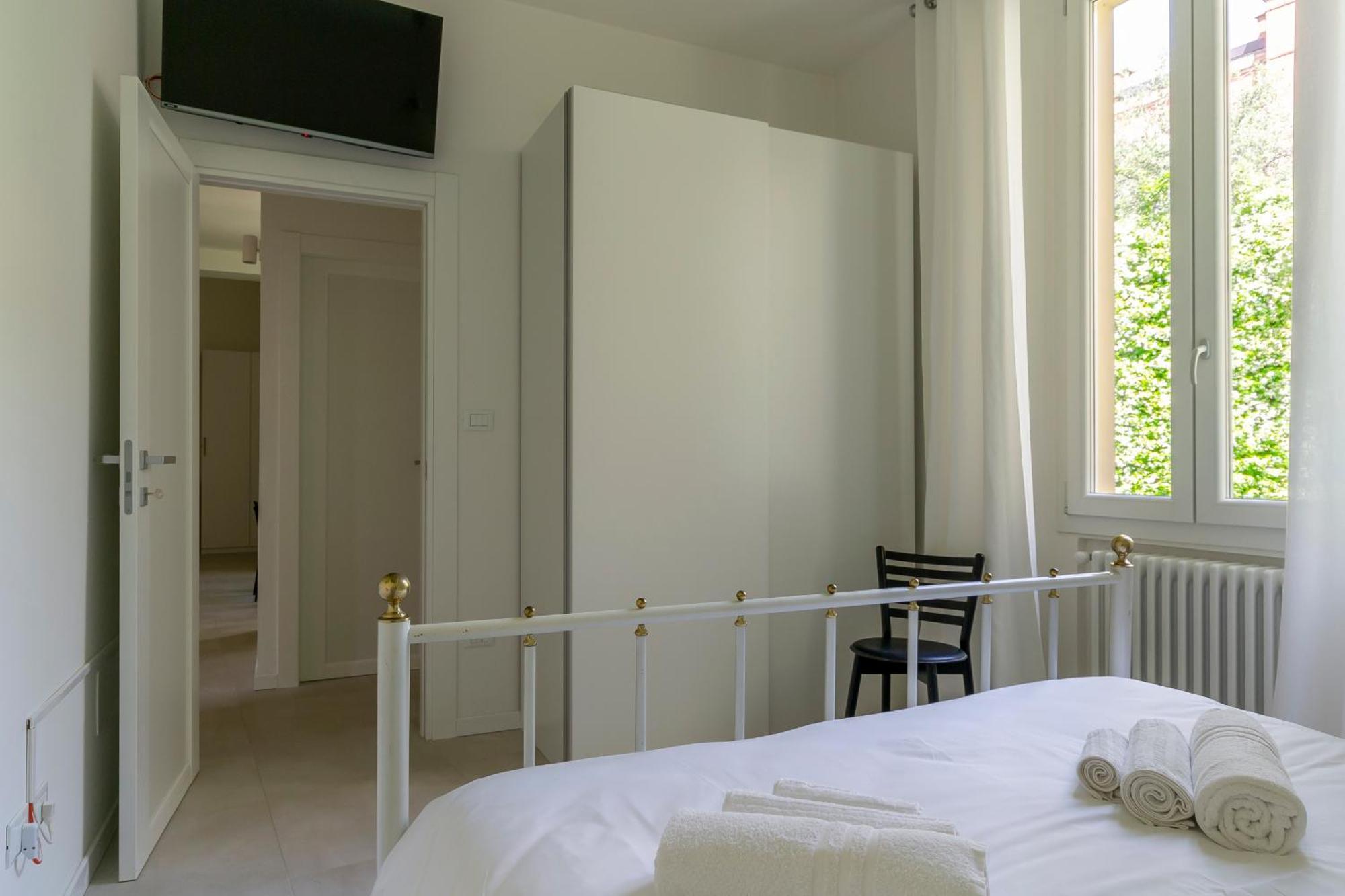 Apartment Amos - 5 Minutes From Piazza Maggiore Bolonha Exterior foto